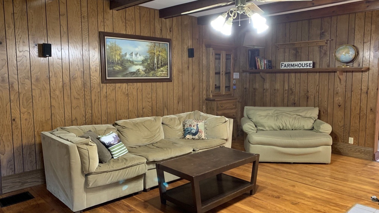 Photo of Livingroom in Hartstown