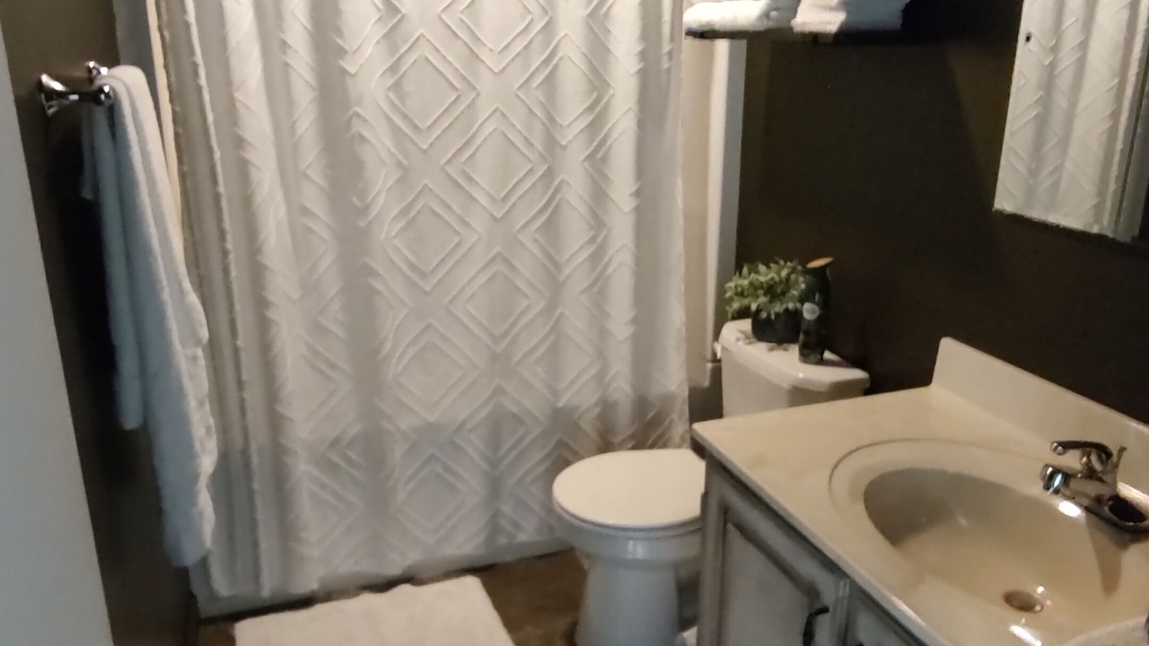 Photo of Bathroom in Reinholds