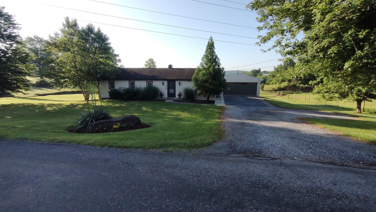 Photo of Outdoor in Reinholds