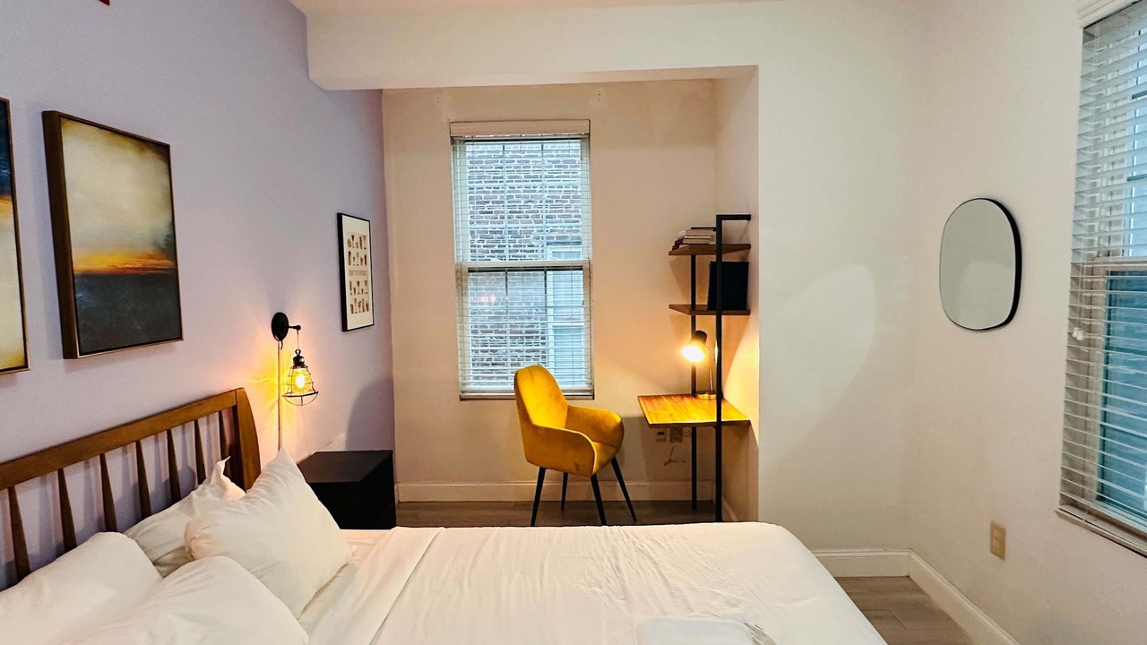 Photo of Bedroom in Chinatown