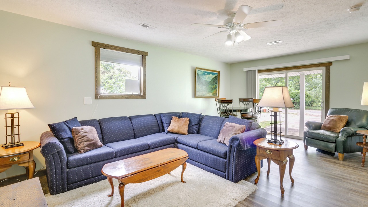 Photo of Bedroom in Nelsonville
