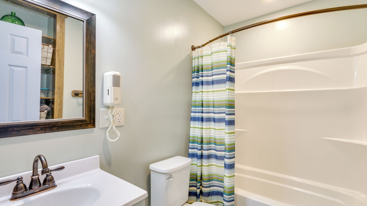 Photo of Bathroom in Nelsonville