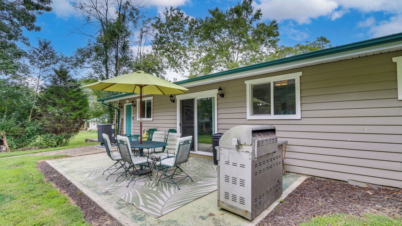 Photo of Outdoor in Nelsonville