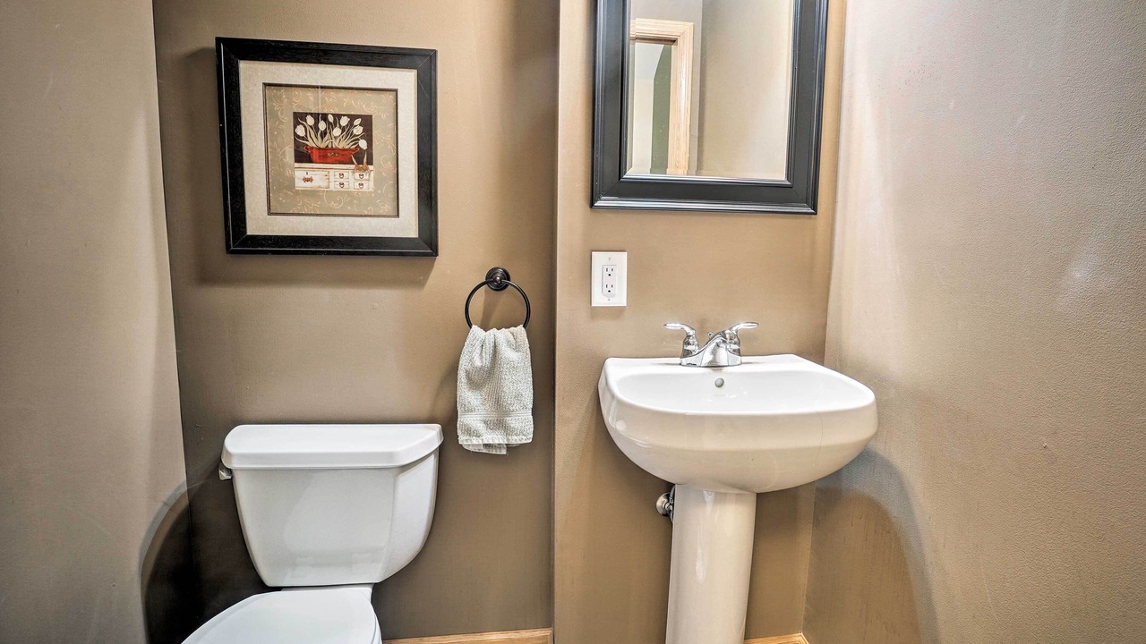 Photo of Bathroom in Conneaut Lakeshore