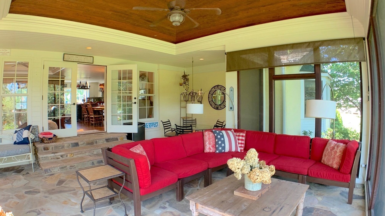 Photo of Livingroom in Kingston
