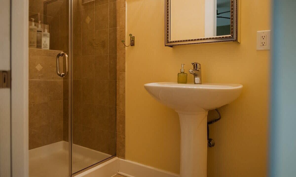 Photo of Bathroom in Cape May Court House
