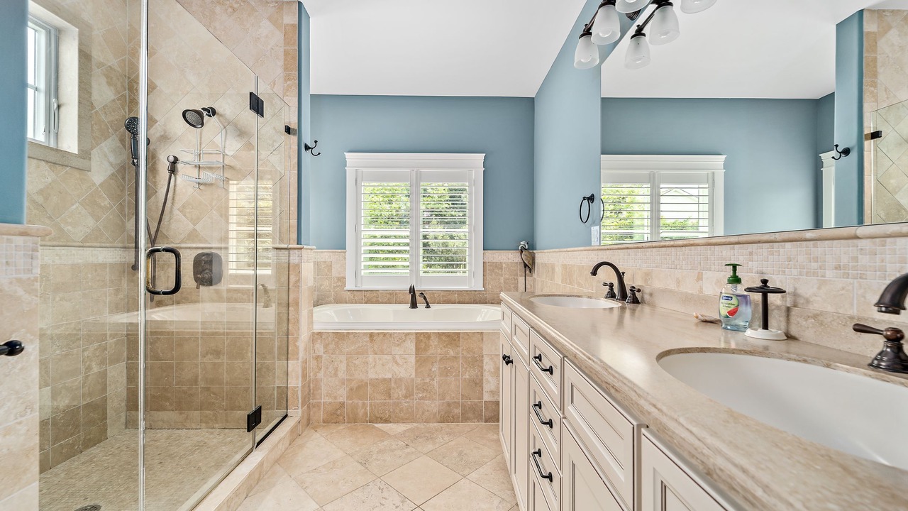 Photo of Bathroom in Admiral Estates