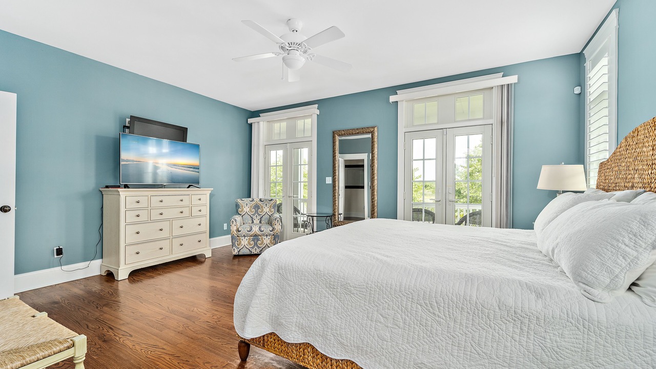 Photo of Bedroom in Admiral Estates