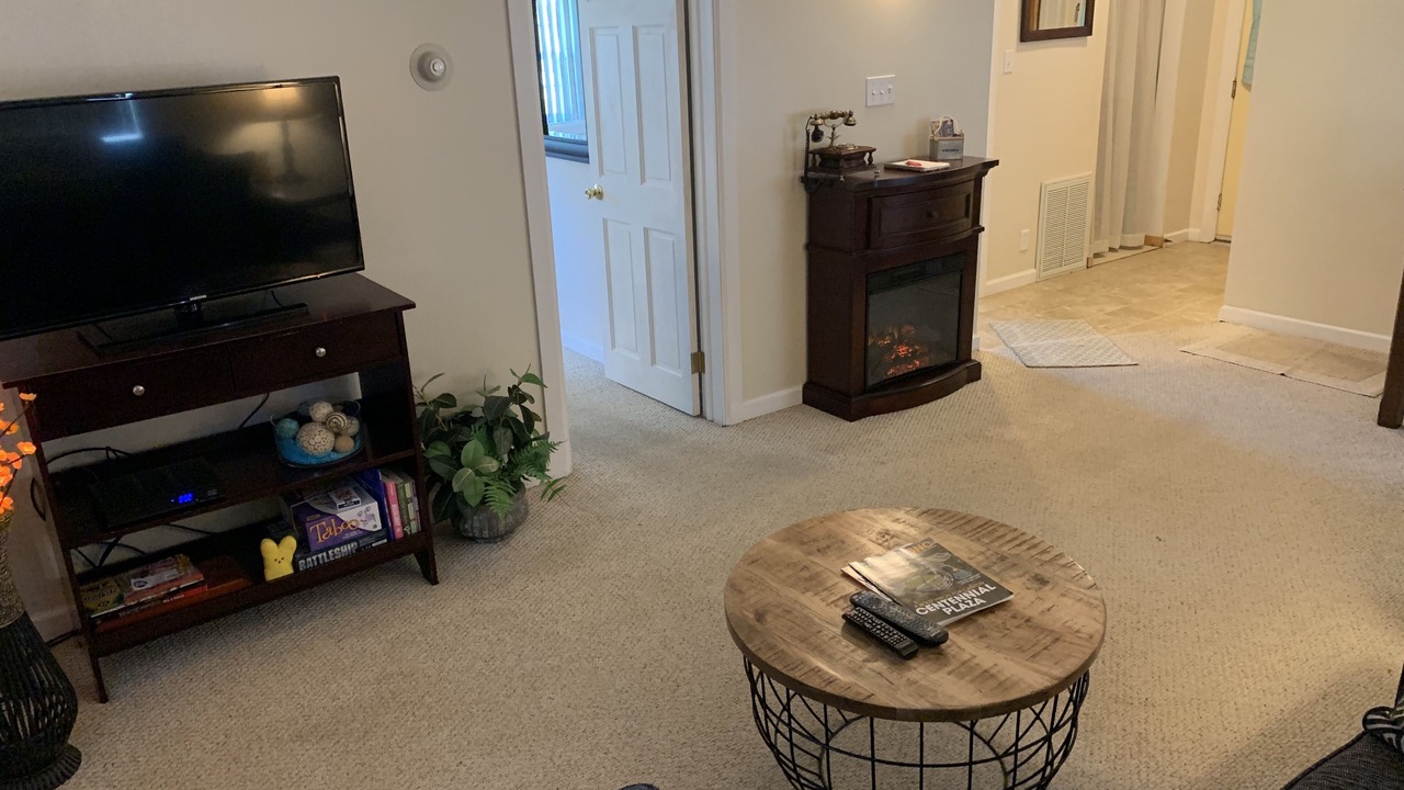 Photo of Livingroom in North Canton