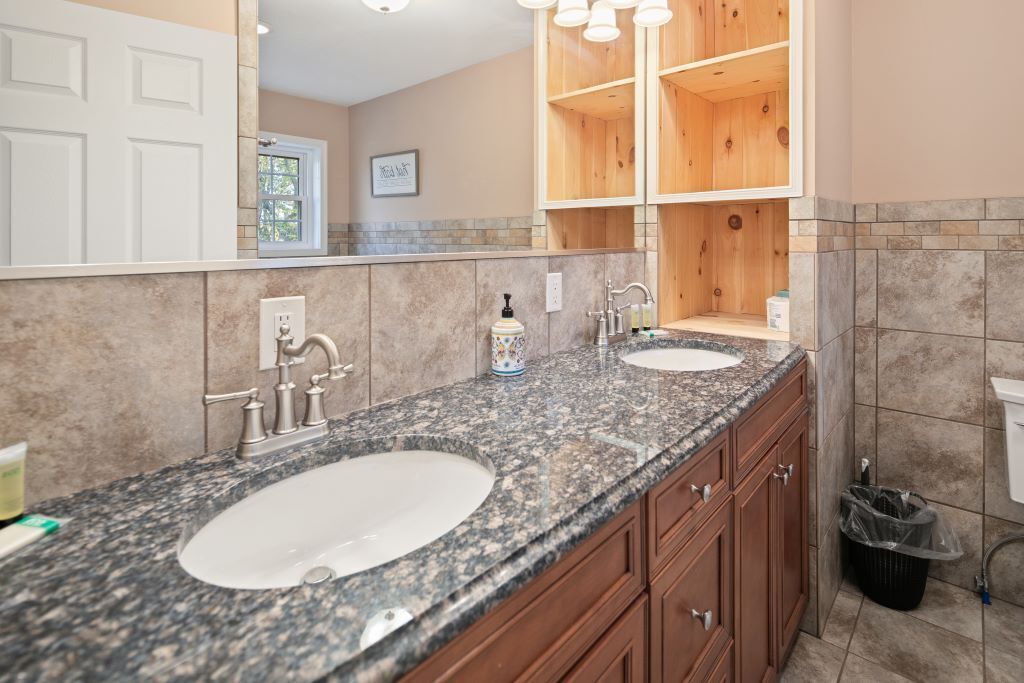 Photo of Bathroom in Lackawaxen