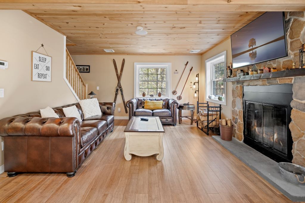 Photo of Livingroom in Lackawaxen