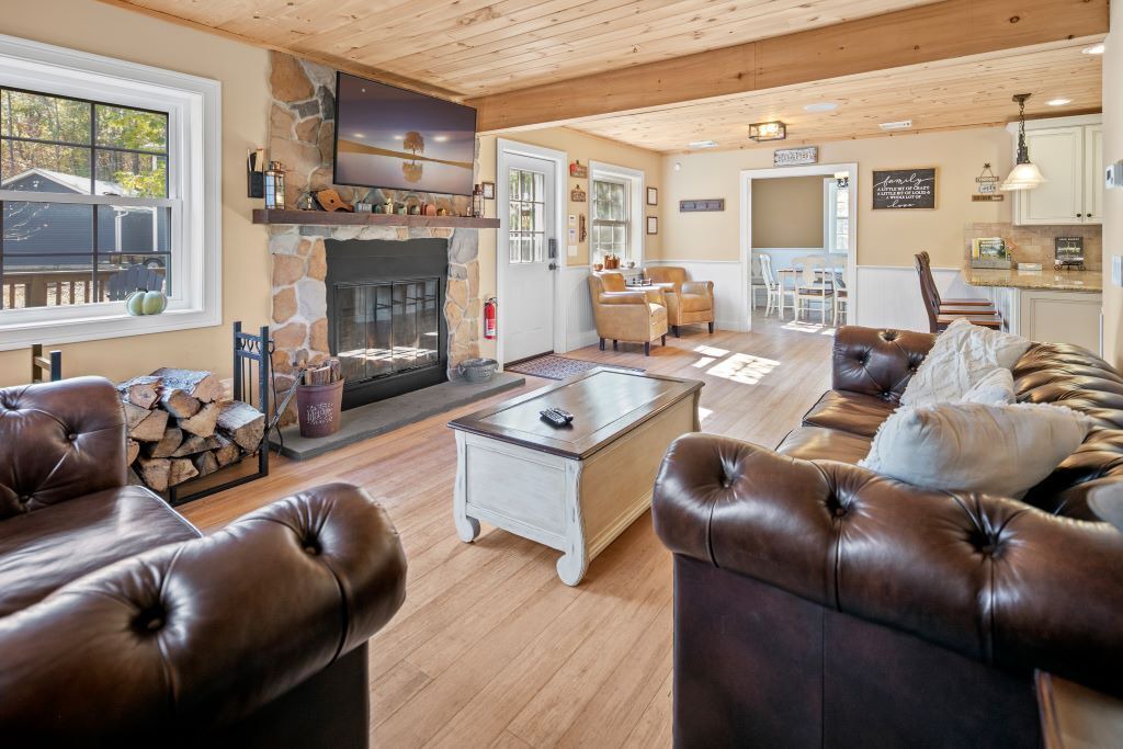 Photo of Livingroom in Lackawaxen