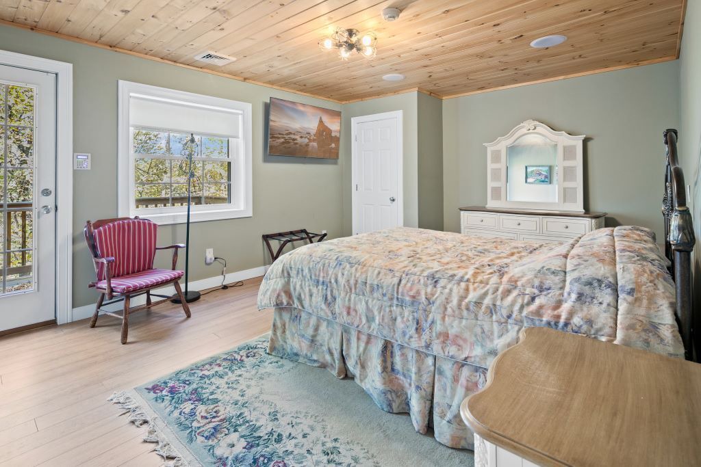 Photo of Bedroom in Lackawaxen
