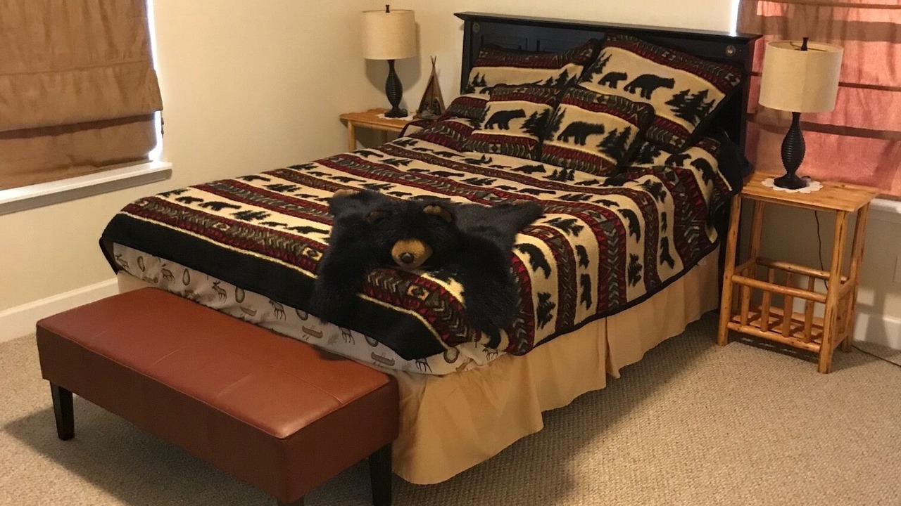 Photo of Bedroom in Rowland