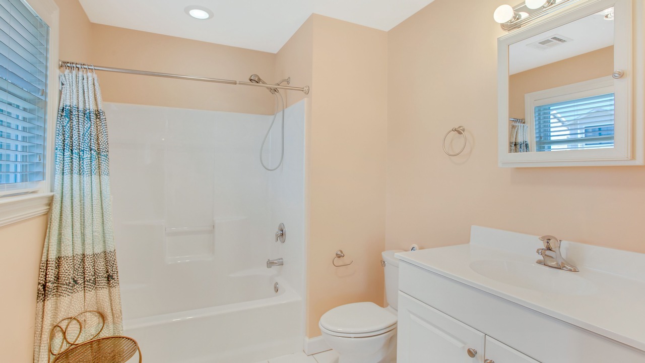 Photo of Bathroom in Beach Haven West