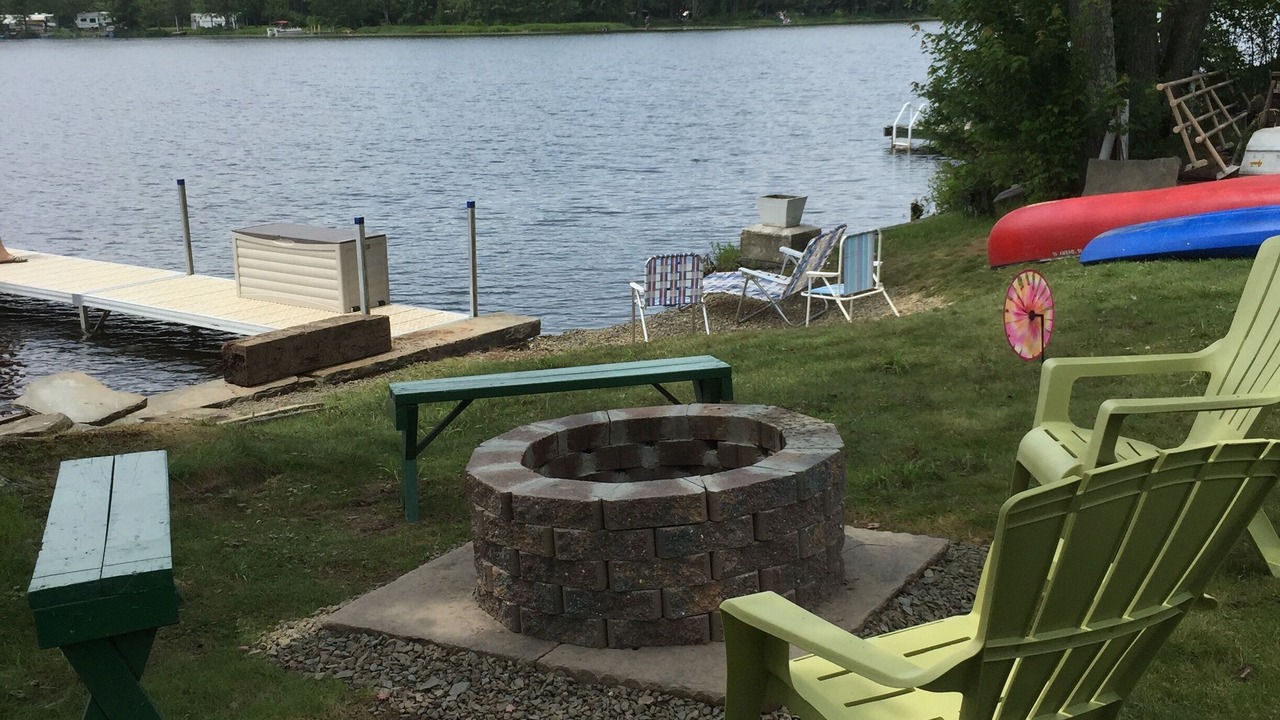 Photo of Others in Lake Ariel