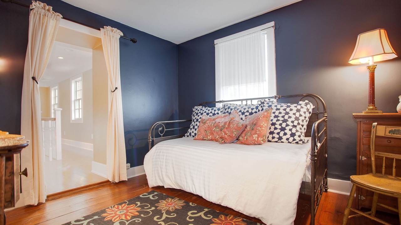 Photo of Bedroom in Elizabethtown