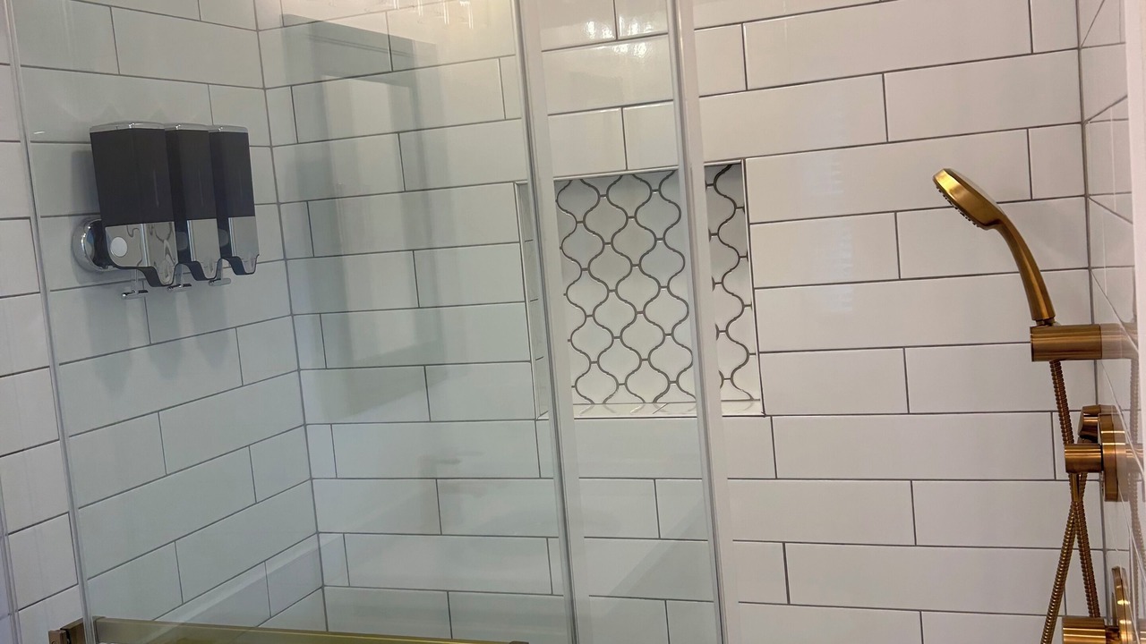Photo of Bathroom in Avalon