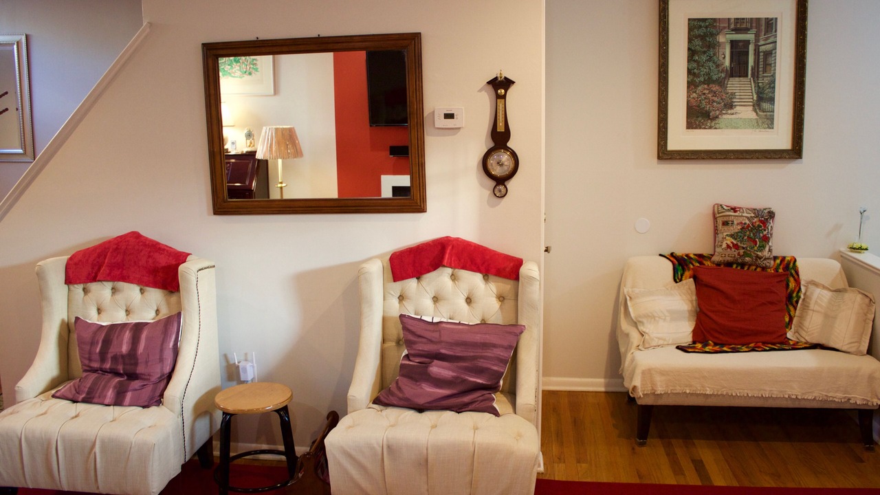 Photo of Livingroom in Washington Square West