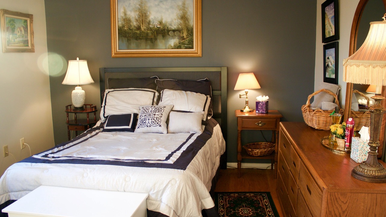 Photo of Bedroom in Washington Square West