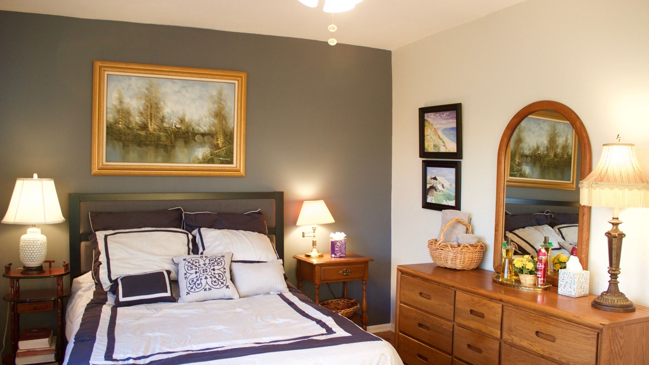 Photo of Bedroom in Washington Square West