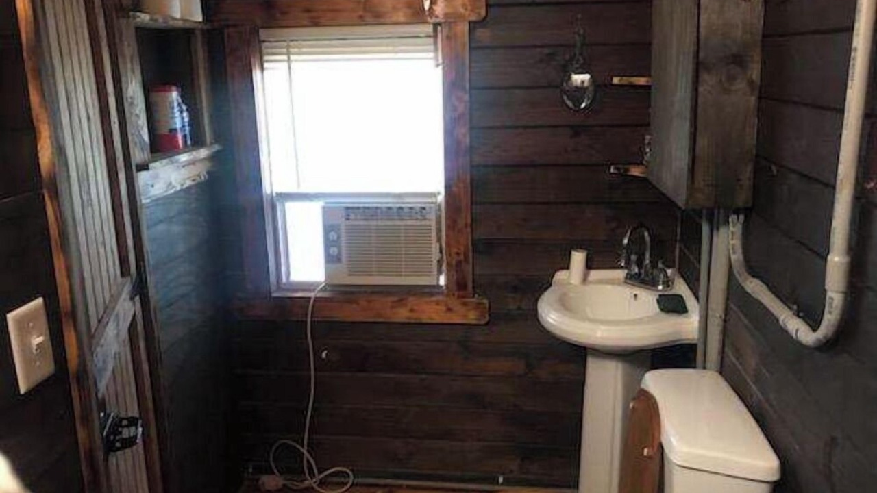 Photo of Bathroom in McArthur