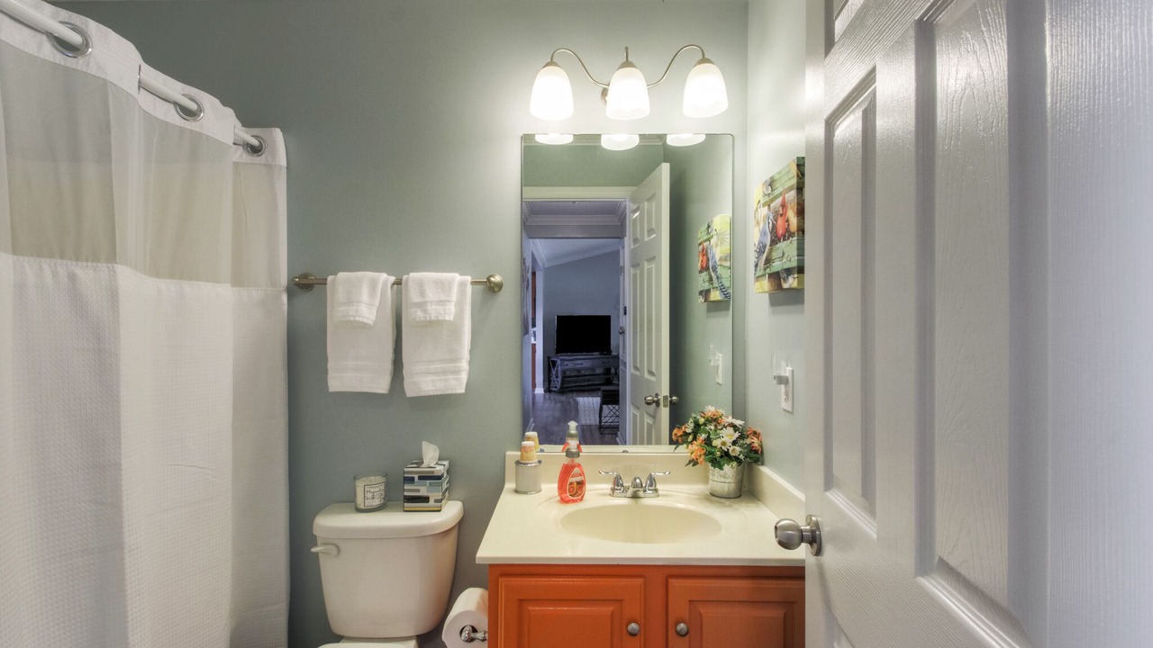 Photo of Bathroom in Kedron