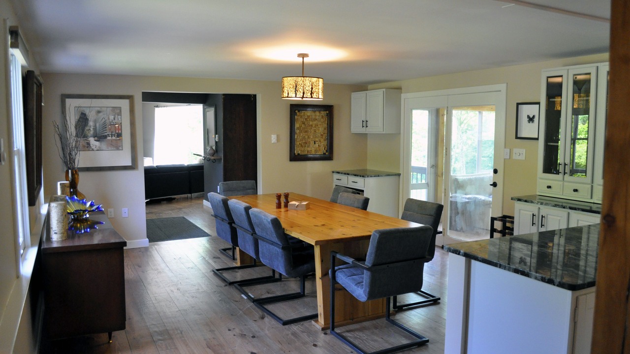 Photo of Livingroom in White Mills