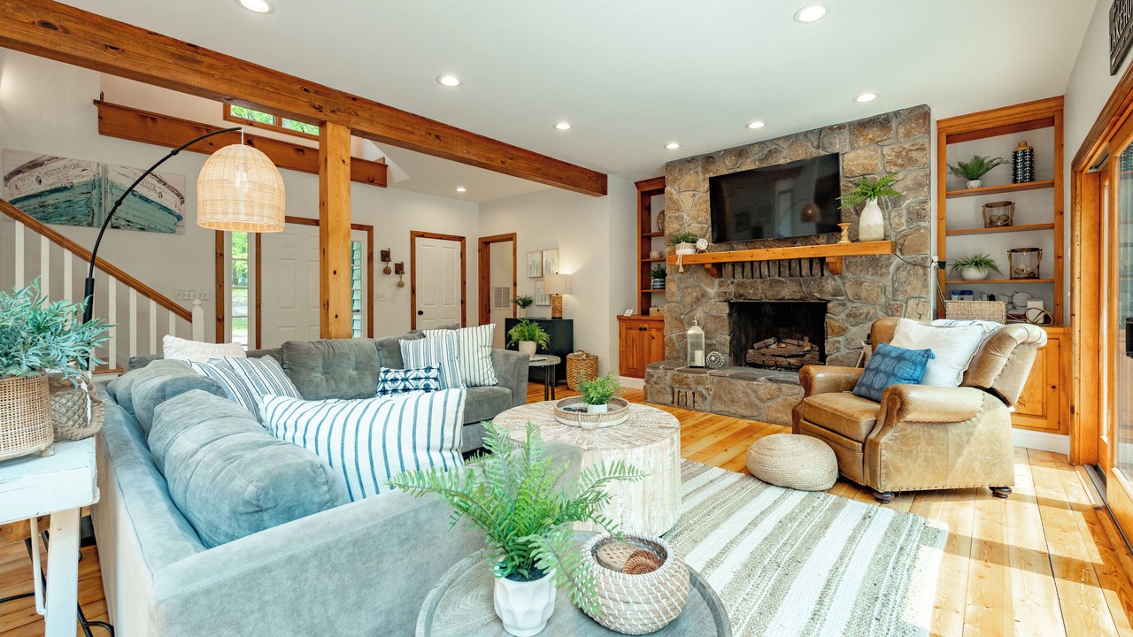 Photo of Livingroom in Blakeslee