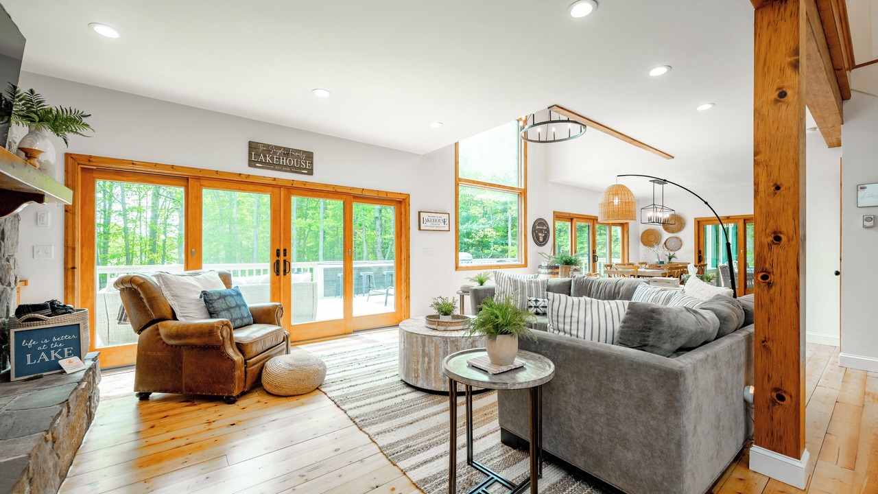 Photo of Livingroom in Blakeslee