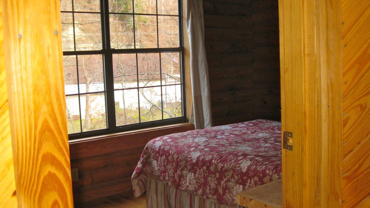 Photo of Bedroom in Slade