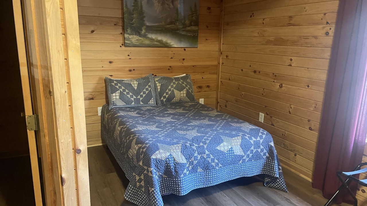 Photo of Bedroom in Slade