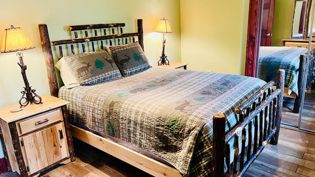 Photo of Bedroom in Champion