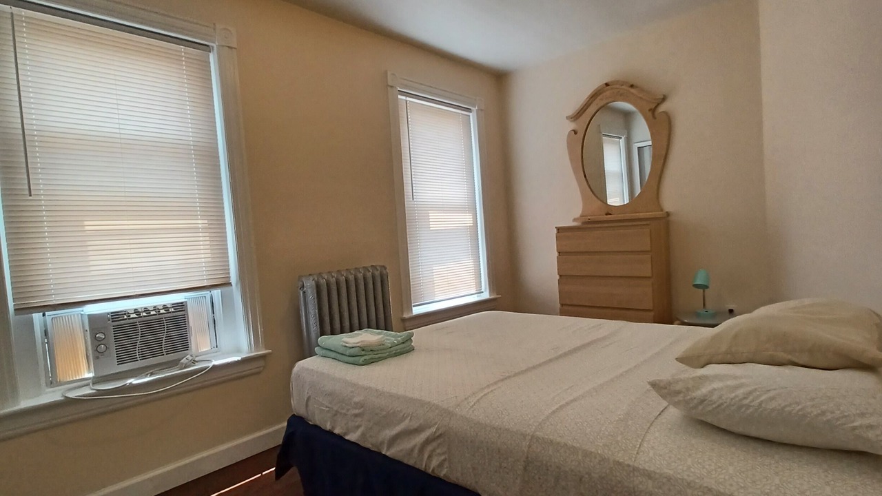 Photo of Bedroom in Fullerton