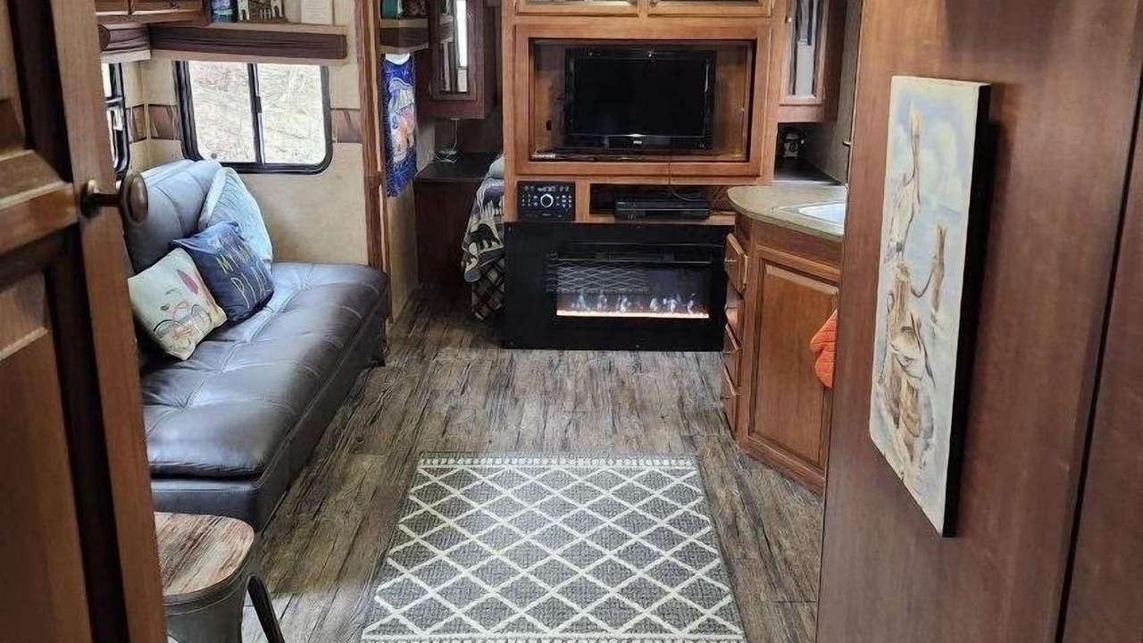 Photo of Livingroom in Roscoe