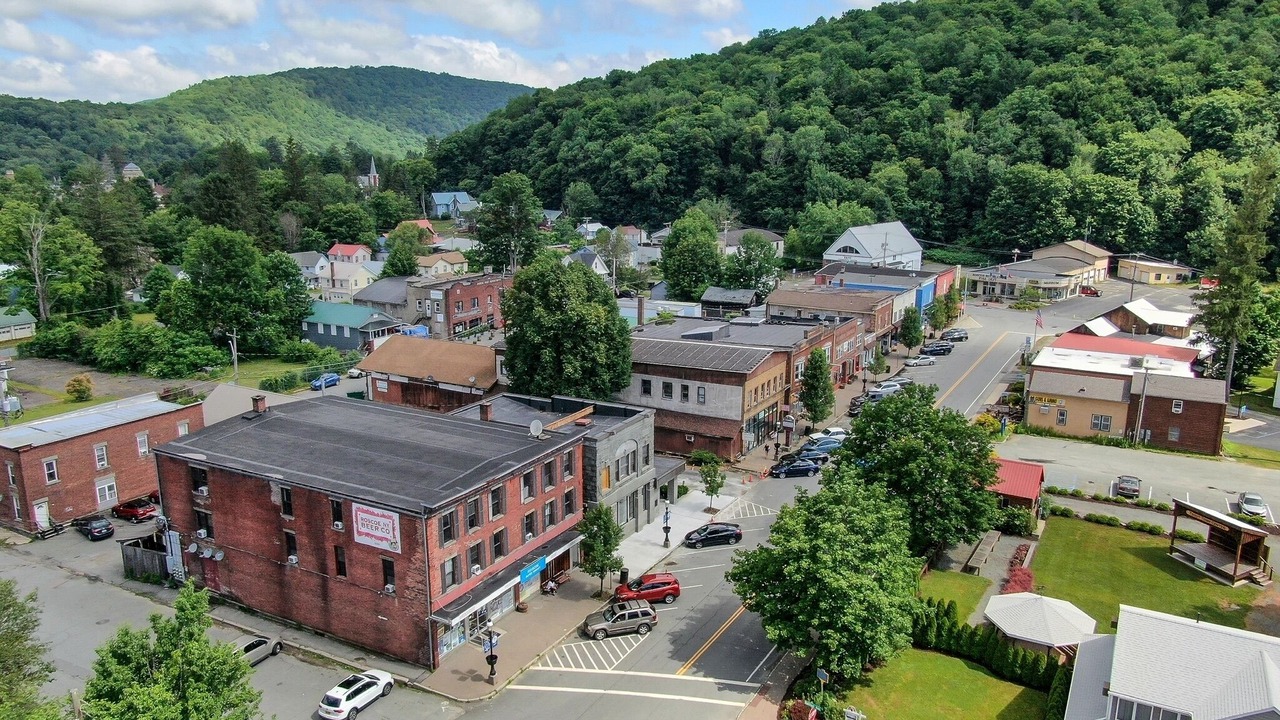 Photo of Outdoor in Roscoe