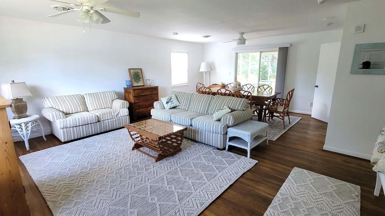 Photo of Livingroom in North Shores