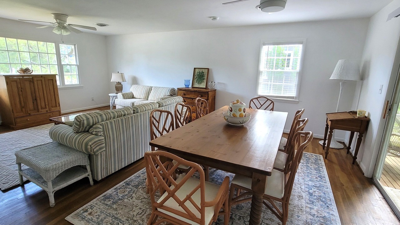 Photo of Livingroom in North Shores