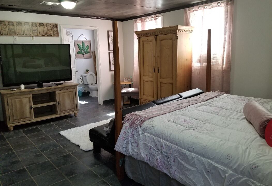 Photo of Bedroom in Richwood