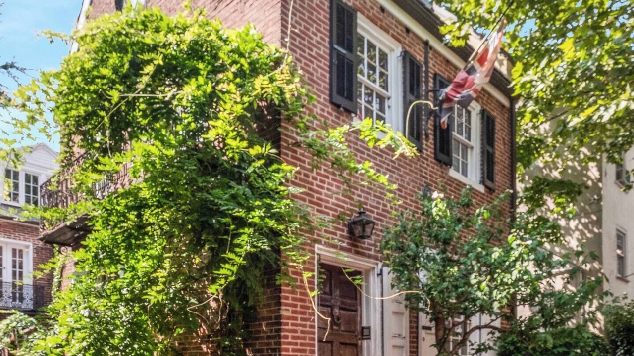 Photo of Outdoor in Washington Square West