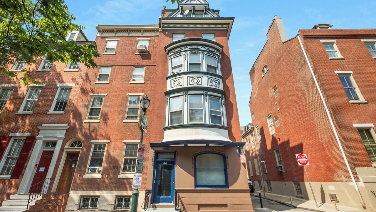 Photo of Outdoor in Washington Square West