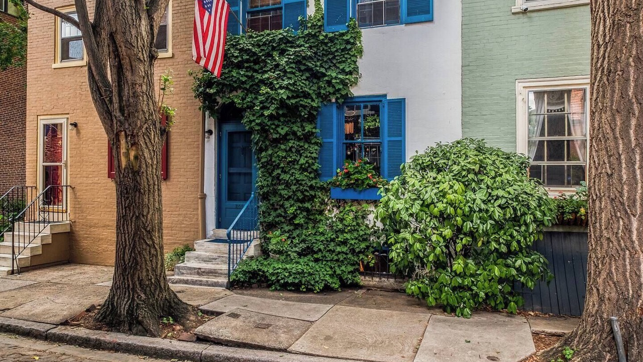 Photo of Outdoor in Washington Square West