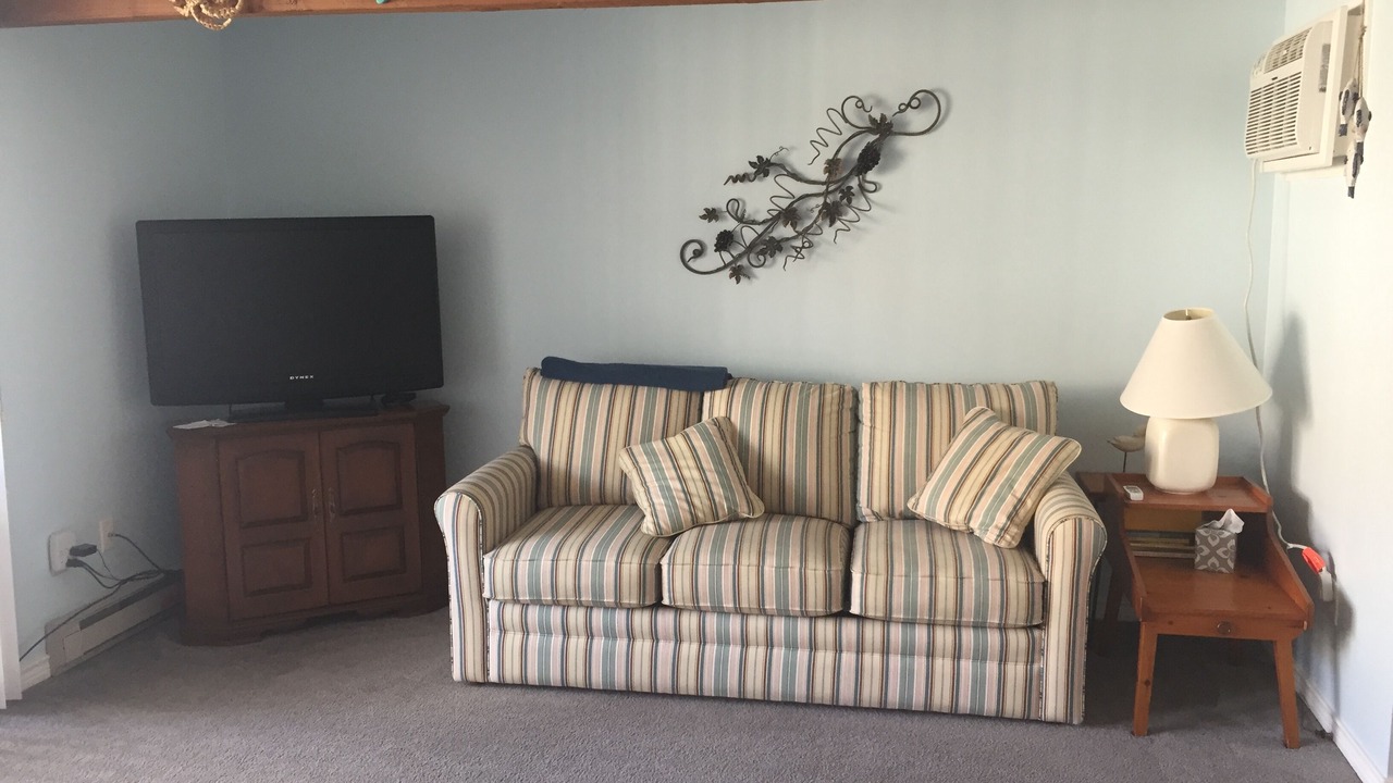 Photo of Livingroom in Port Clinton