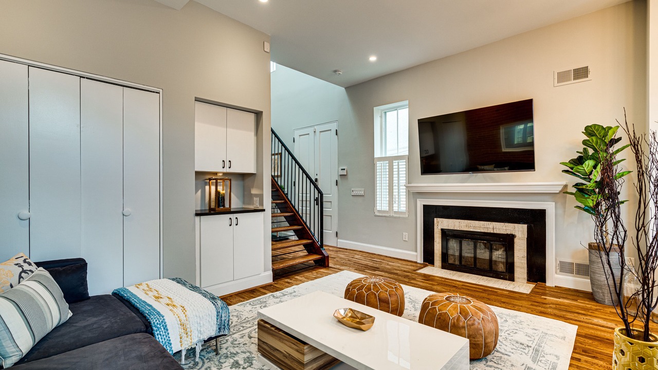 Photo of Livingroom in Capitol Hill