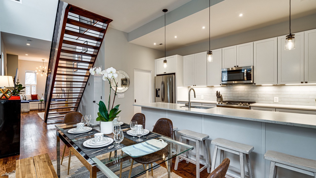 Photo of Livingroom in Capitol Hill