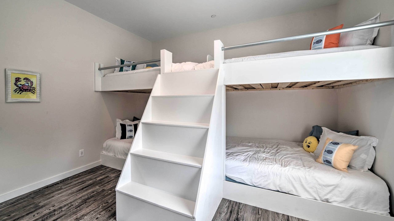 Photo of Bedroom in Point Lookout
