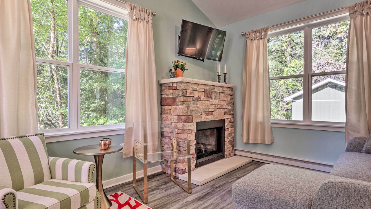 Photo of Livingroom in Brodheadsville
