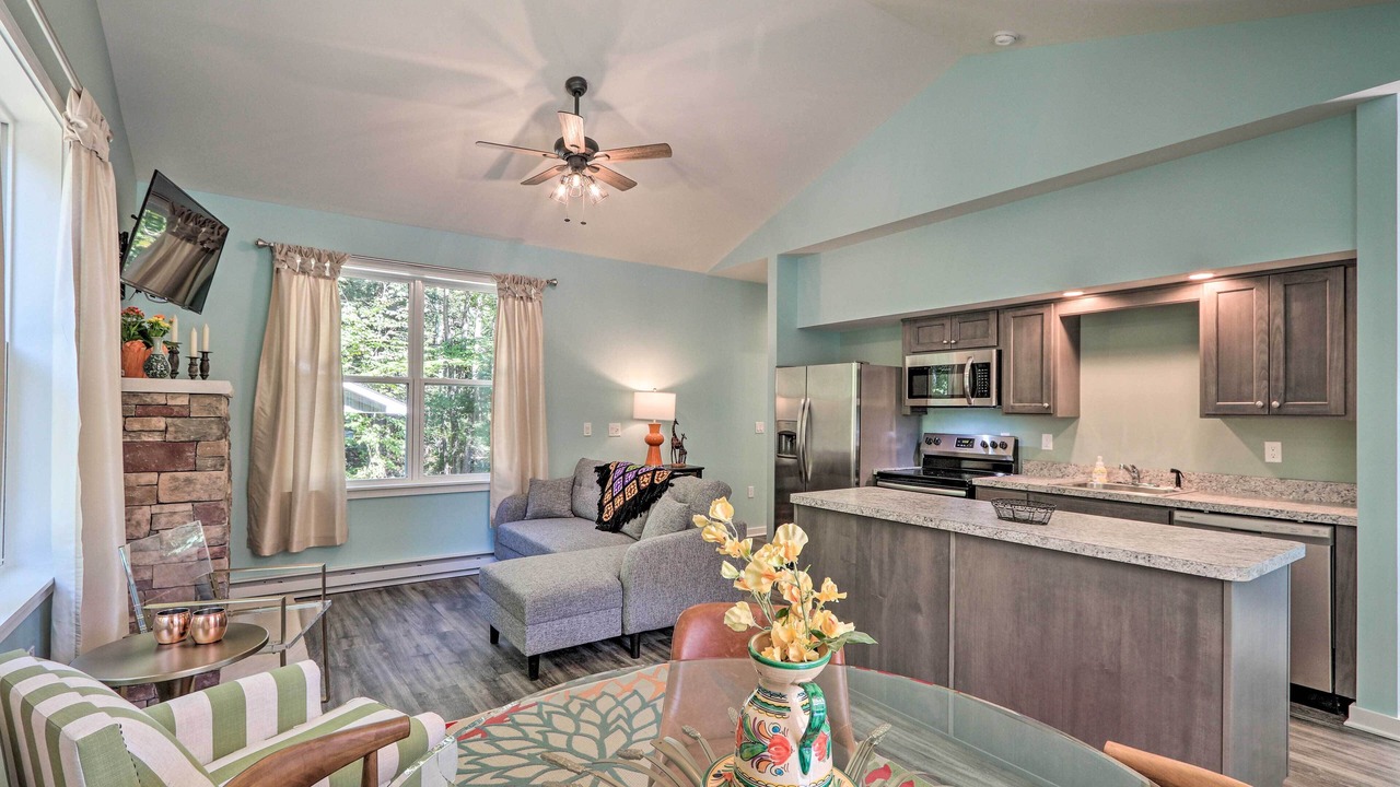 Photo of Livingroom in Brodheadsville