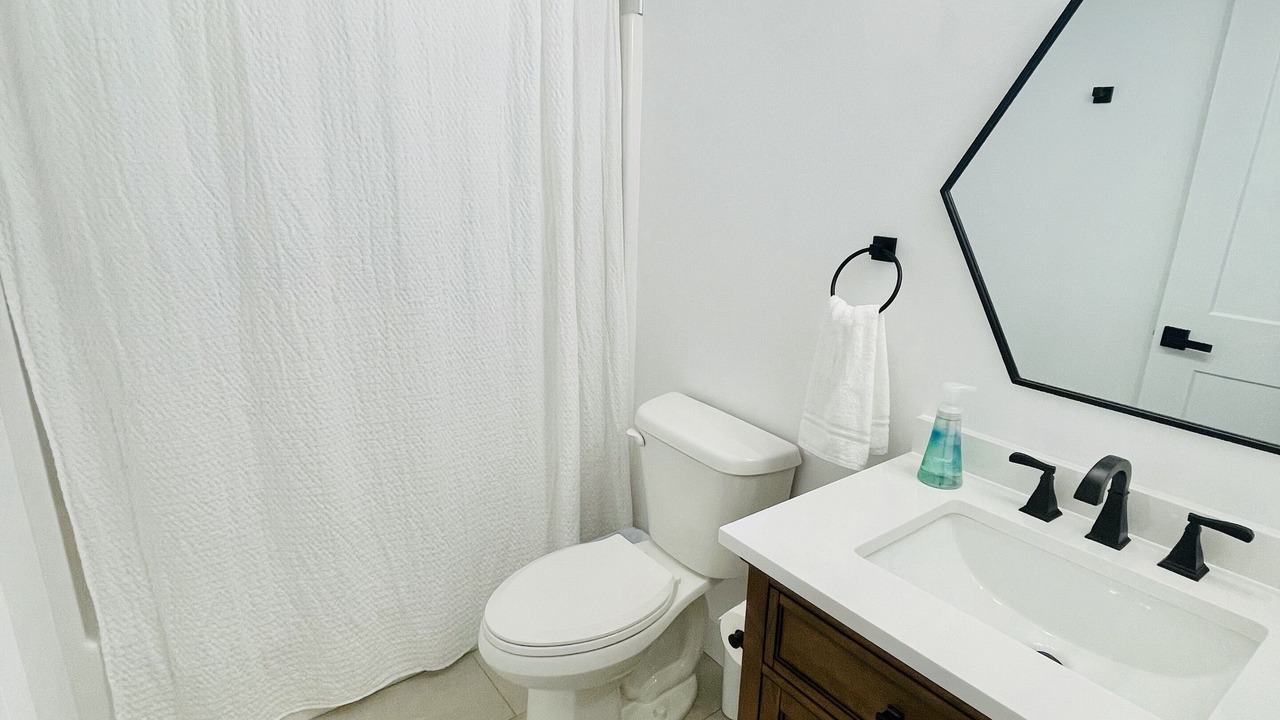 Photo of Bathroom in La Follette