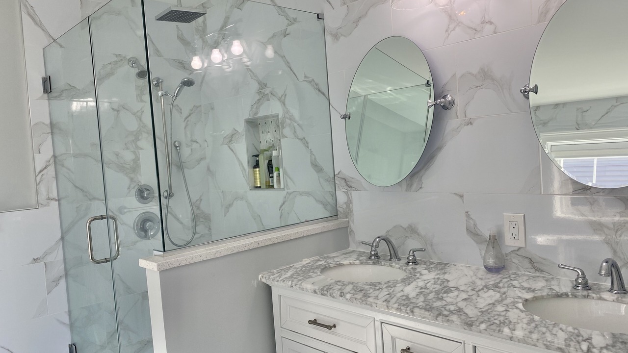 Photo of Bathroom in Long Branch